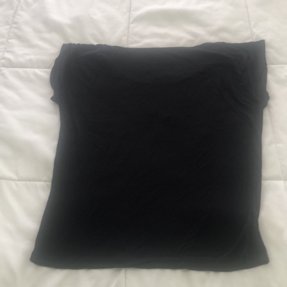 Calvin Klein black top with zipper sleeves that are functional scoop neck design - Picture 6 of 9